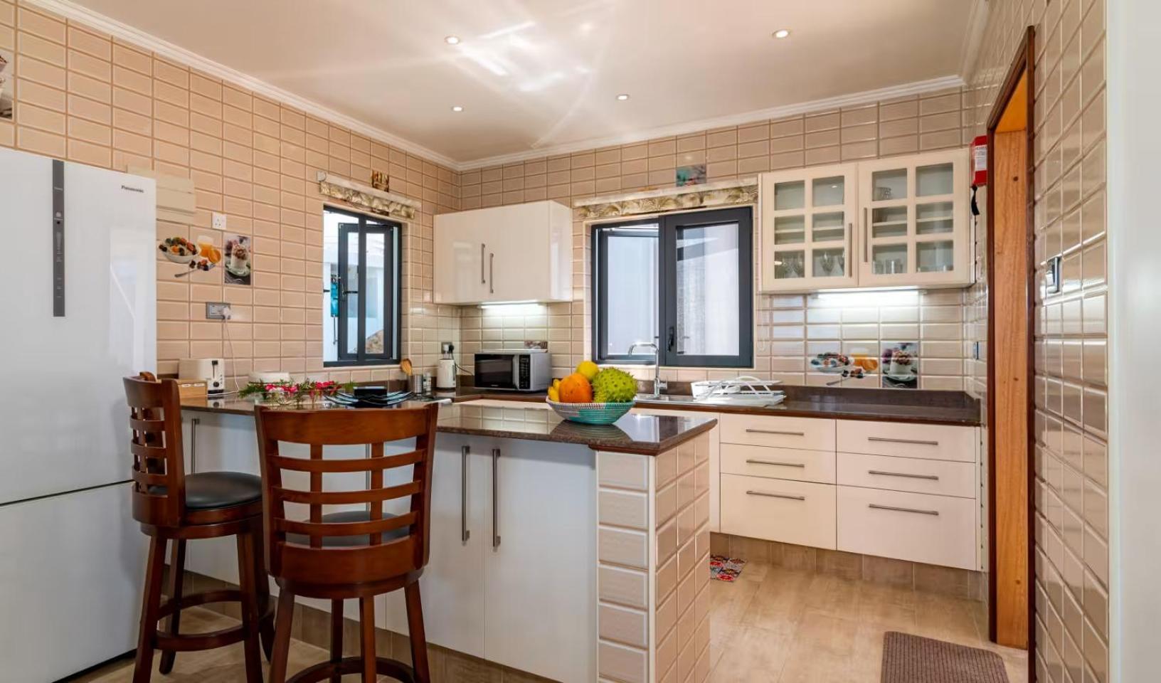 Casa Gem Apartment Виктория Екстериор снимка